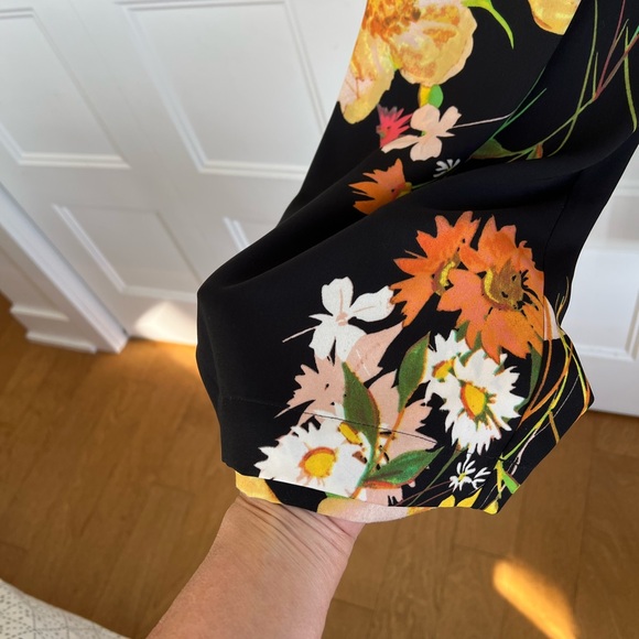 Melanie Lyne flowered pants - Picture 5 of 10